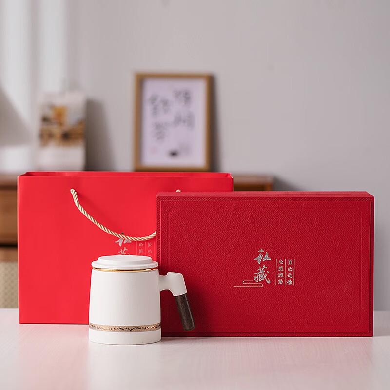 Chinese Style Pottery Tea Cup Gift Set