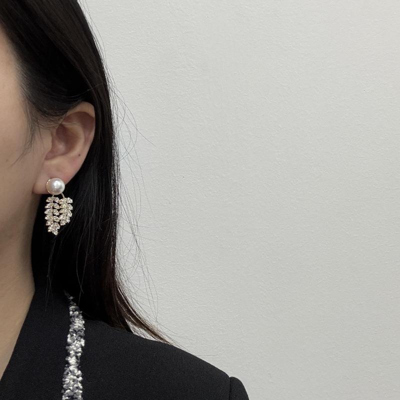 Wheat Ear Zircon Pearl Earrings, Leaves Are Sweet And Super Flash, Advanced Sense