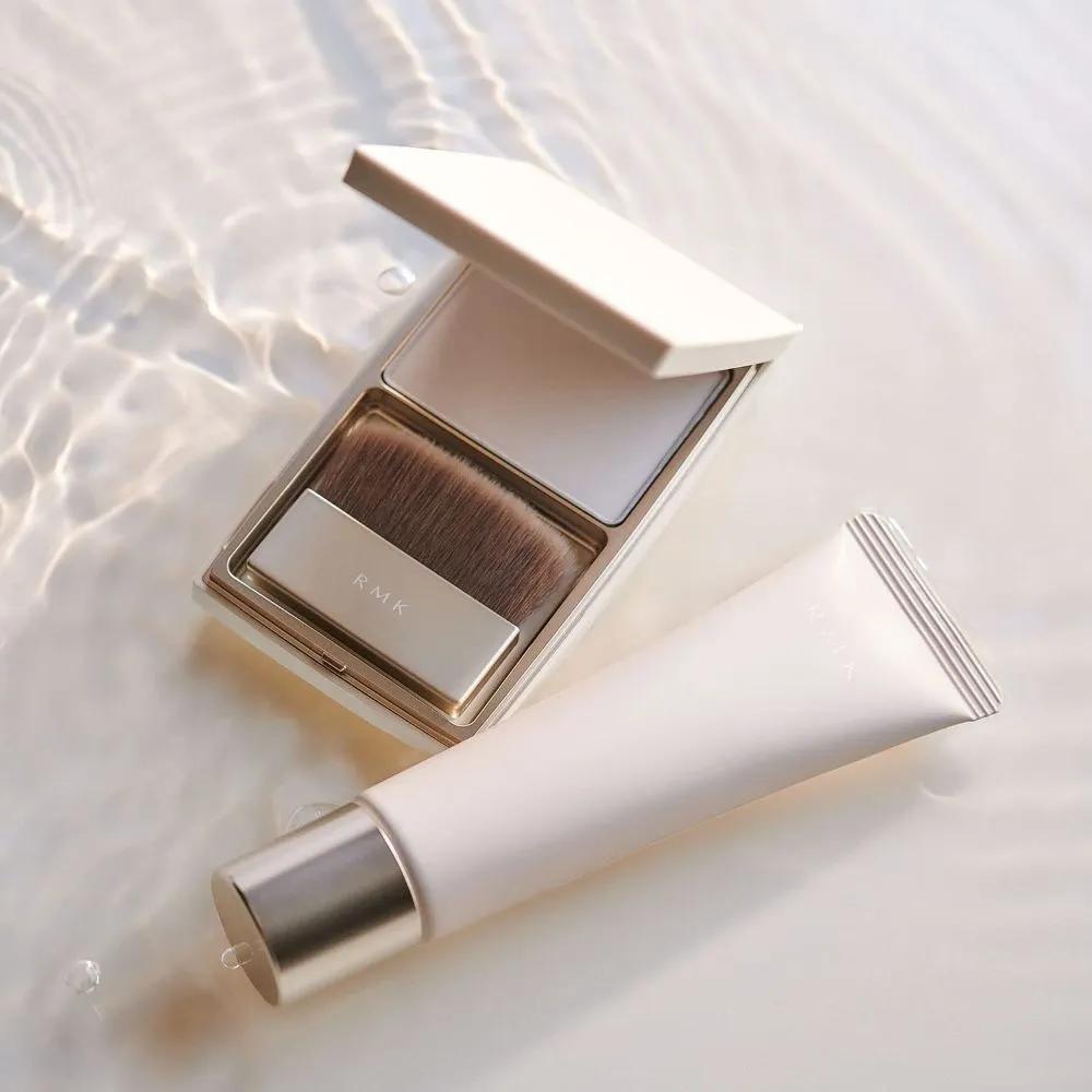 RMK Skin Tint 01 Light Beige High-Moisture Liquid Foundation 30g