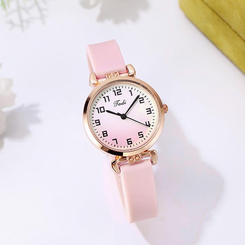 Fashion Gradient Dial Women Watches High Quality Ladies Quartz Watch Leather Wristwatches Ladies Clock Gift Montre Femme Reloj