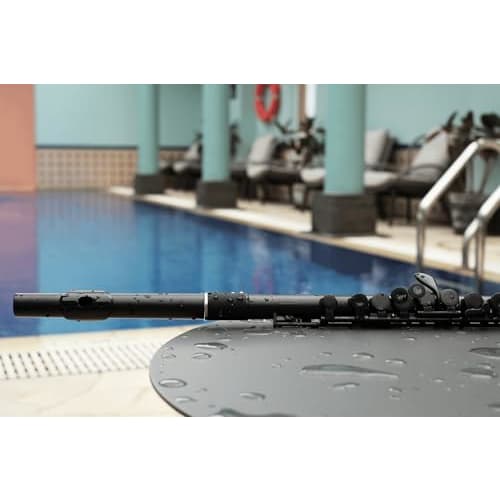 Πλαστικό Πνευστό Όργανο NUVOBand NB300FBK, Πλήρως Αδιάβροχο, Φλάουτο Ντο, Μαύρο, Περιλαμβάνει Θήκη, Κρεμάστρα Τοίχου, Σουαβίλια και Δακτυλοθεσία