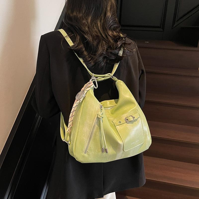 Large capacity tote bag women's spring new niche casual versatile underarm commuting shoulder backpack