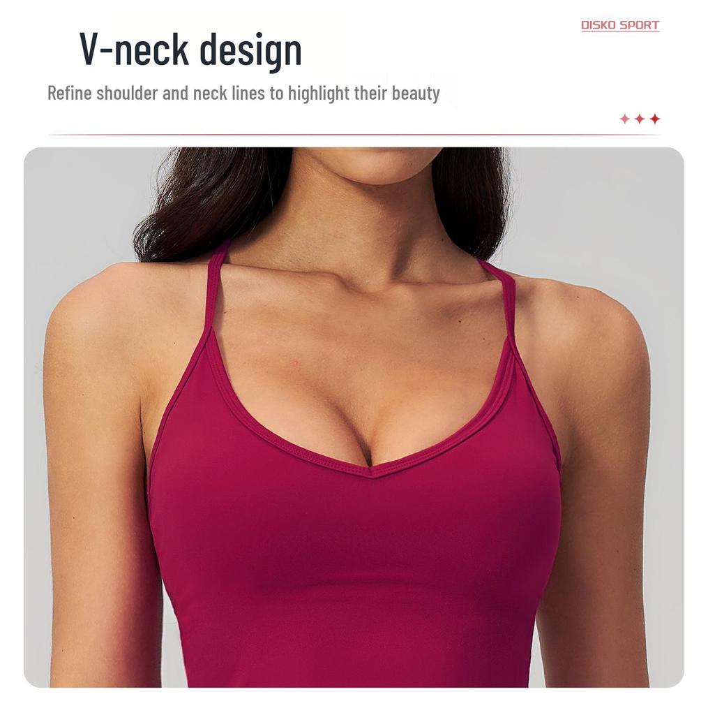 Introducing the Stylish Women's Quick-Dry Yoga Tank Top: Beautiful Design, Perfect for Fitness & Sports.
