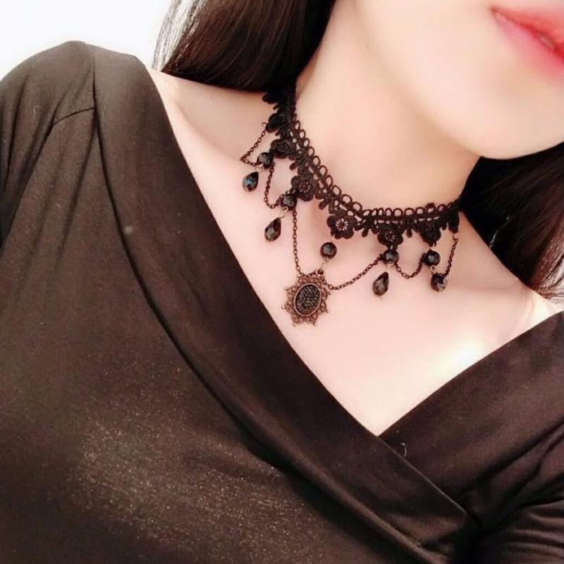 Vintage Lace Necklace Female, Personalized Exaggerated Black Crystal Collarbone Chain Lace Necklace Collar