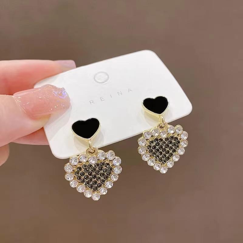Korean Heart Hanging Earrings White Enamel Imitation Pearl Elegant Trendy Red Pink Acrylic Heart Dangle Earrings