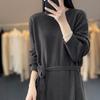 Woll-Schnürkleid mit Rundhalsausschnitt in Übergröße für Damen - Einfarbig, Herbst- & Winter-Strickstil