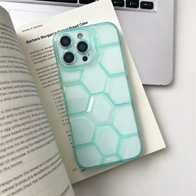 

Чехол для телефона с геометрическим футбольным узором в виде пчелиных сот для iPhone 17 16 15 14 13 12 11 Pro Max X XR XS Max 7 8 Plus Прозрачный противоударный чехол iPhone 17 Pro зелёный