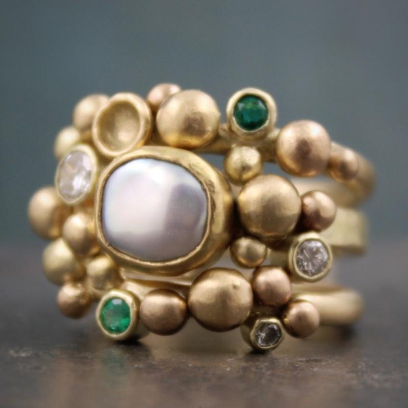 Vintage Inlaid White Green CZ Women's Ring Dazzling Gold Color Geometry Daily Wear Party Jewelry Anniversary Gift