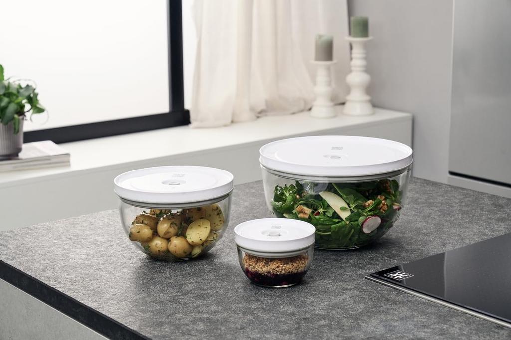 ZWILLING Fresh Save Vacuum Storage with Airtight Glass Vacuum Storage Container Japanese Fresh Save & Bowl, Medium, 18cm, Glass, Lid, Heat-Resistant