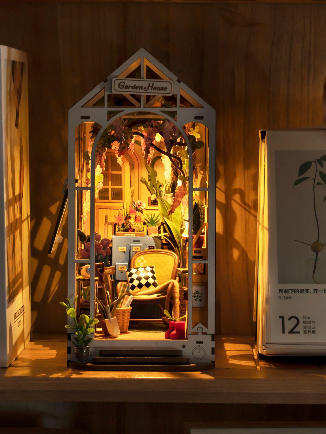 Robotime Rolife DIY Book Nook Kit Garden House Miniature Kit Creative Decorative Bookend Bookshelf Christmas Gifts for Adults