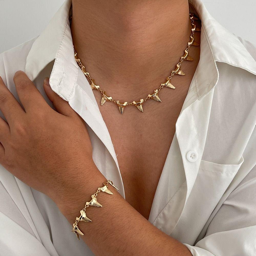Irregular Rivet Spike Necklace Metal Shark Teeth Pendant Bracelet Men Clavicle Chain  Man