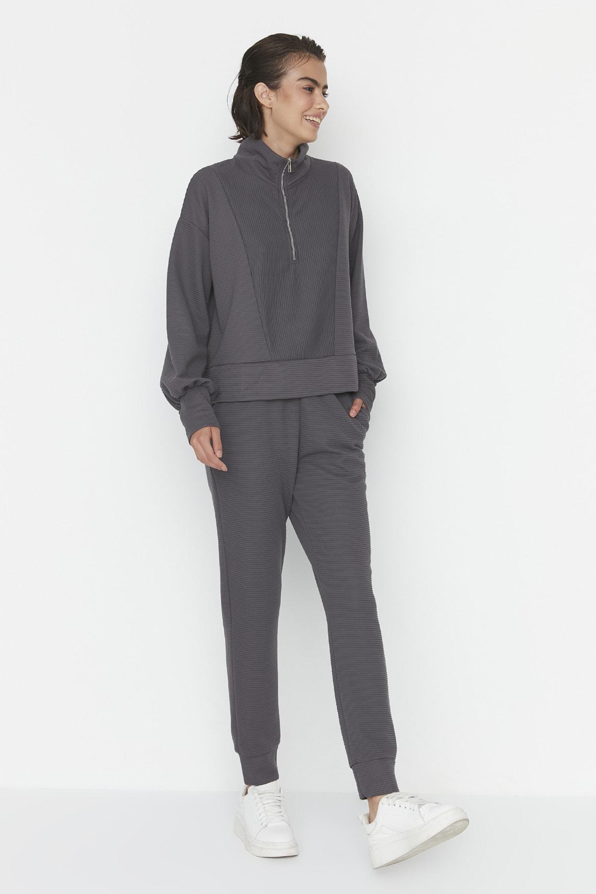 

Спортивные штаны - Серый - Джоггеры Basic