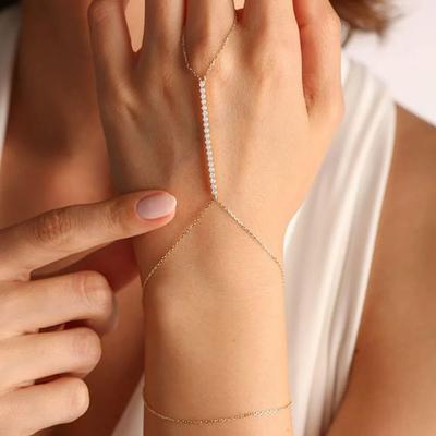 Fashion Stainless Steel Rhinestone Back of Hand Chain Finger Bracelets for Women Trendy Gold Plated Jewelry Wholesale Gift