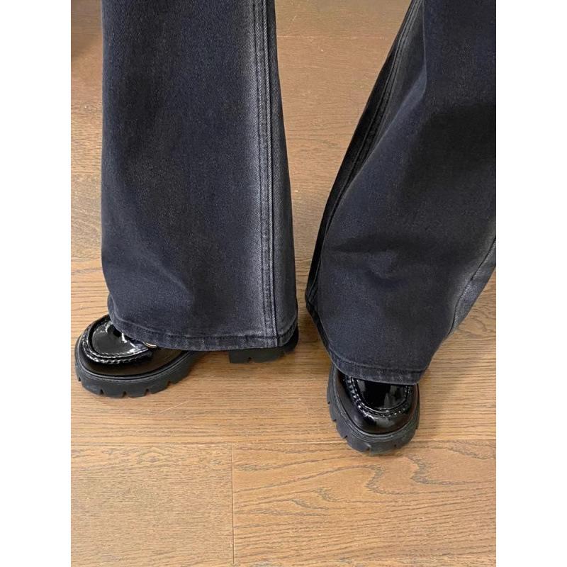Women's Spring 2026 Retro Black Wide-Leg Micro-Flare Denim Pants