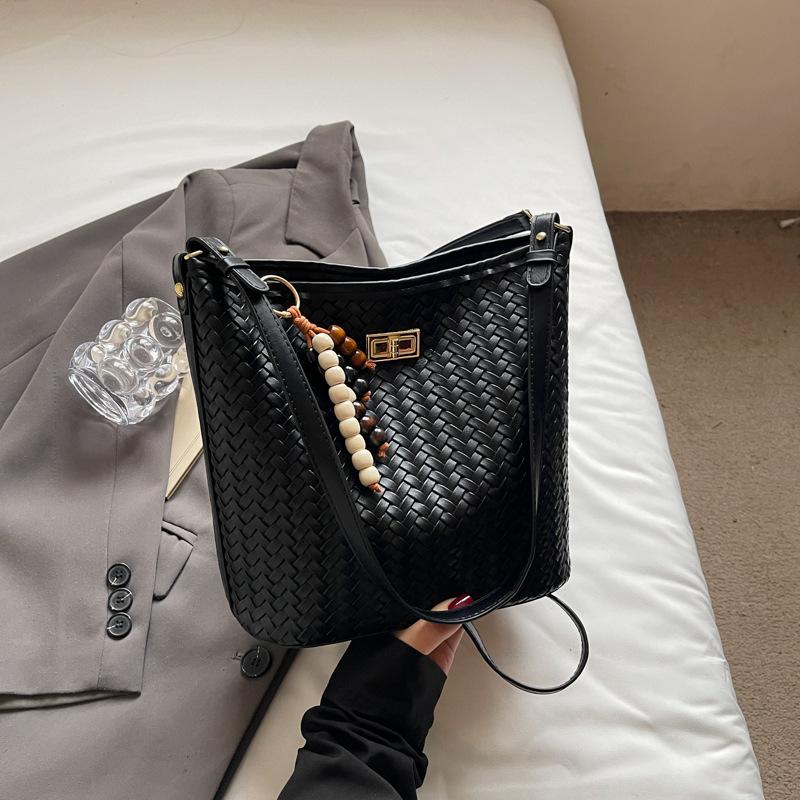 Woven Bag Women's New Large-capacity Versatile Bucket Bag Leisure Vacation Shoulder Oblique Span Bag