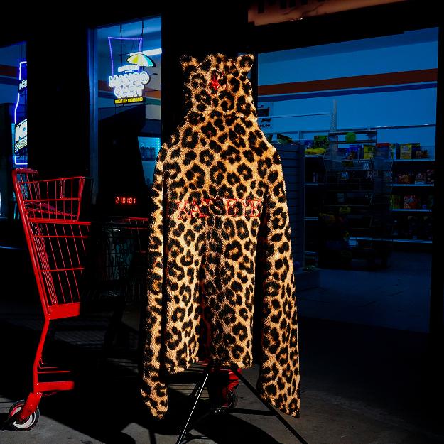 

Предзаказ Плед KATSEYE THE BEAUTIFUL CHAOS TOUR