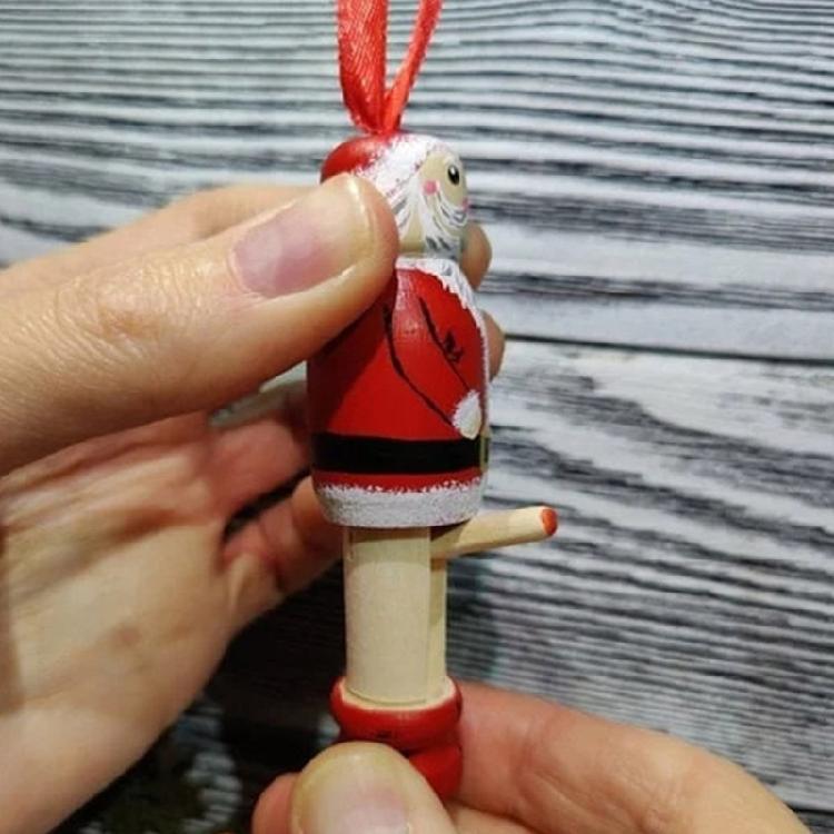 Santa Figure Decoration Christmas Tree Hanging Pendant Hand Painted Wood Adorment Elegant Holiday Season Ornament