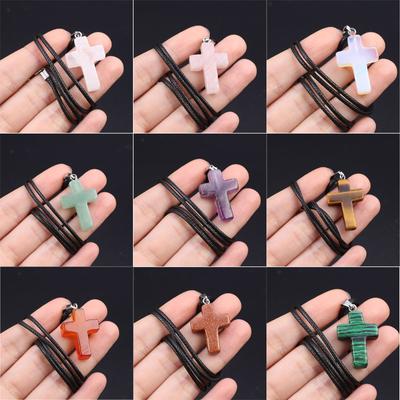 1Pc Natural Stone Cross Necklace Pendant, Crystal Agate Amethyst Gemstone Pendant Necklaces for Women Men Jewellery Easter Gifts 25x18 Mm