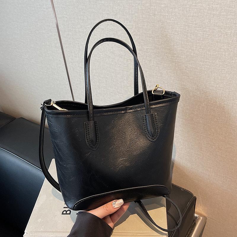 Work Commuting Underarm Bag for Women In Autumn and Winter Retro Fashion Versatile Tote Bag Korean Version Niche Design Underarm Bag