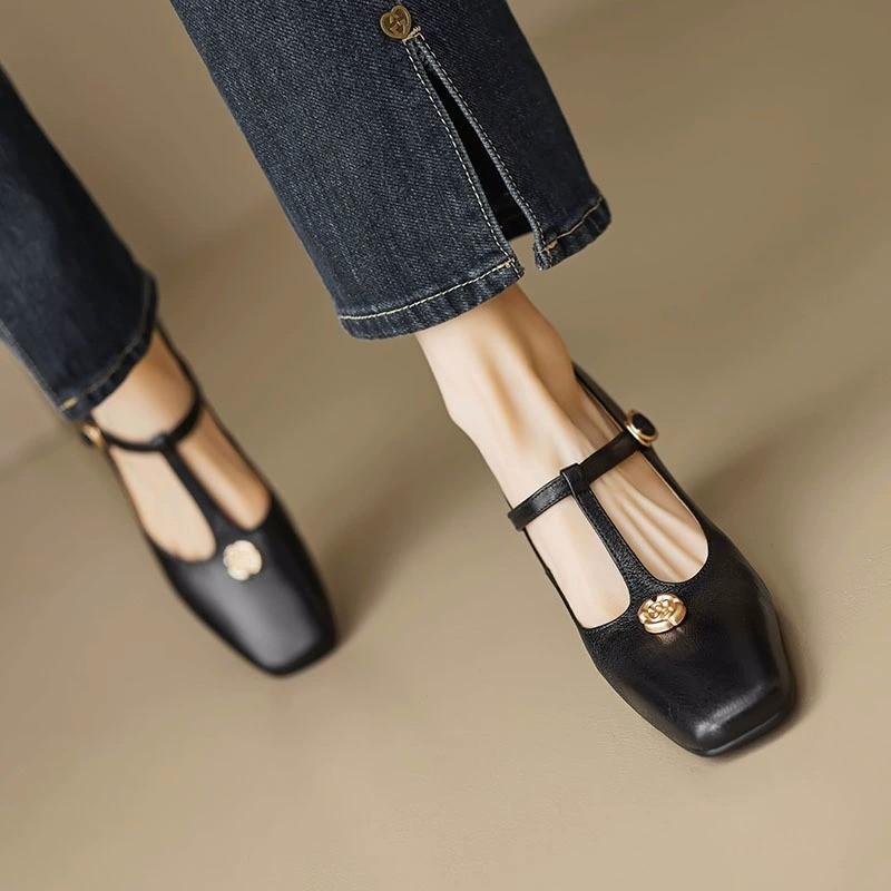 Fashion Solid Color Simple Lady Mary Jane Low-cut Shoes Spring and Summer French Camellia Metal Decoration Retro Square High Heels.