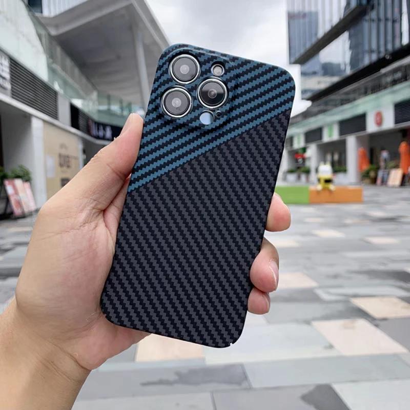 Custodia in fibra di carbonio per telefono per iPhone 17 16 15 14 13 12 11 Pro Max Cover posteriore rigida per iPhone X XS Max Protezione ultra sottile per fotocamera