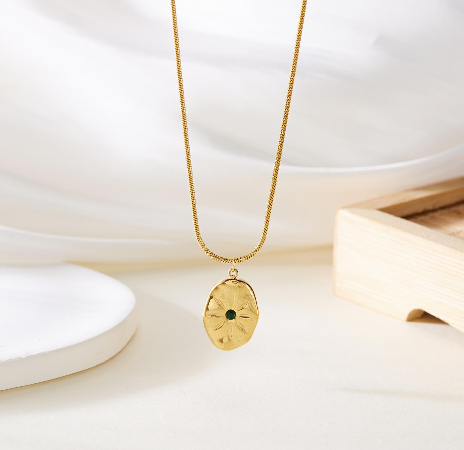 

European and American fashion stainless steel necklace frosted butterfly bow tie pendant femininity versatile collarbone chain