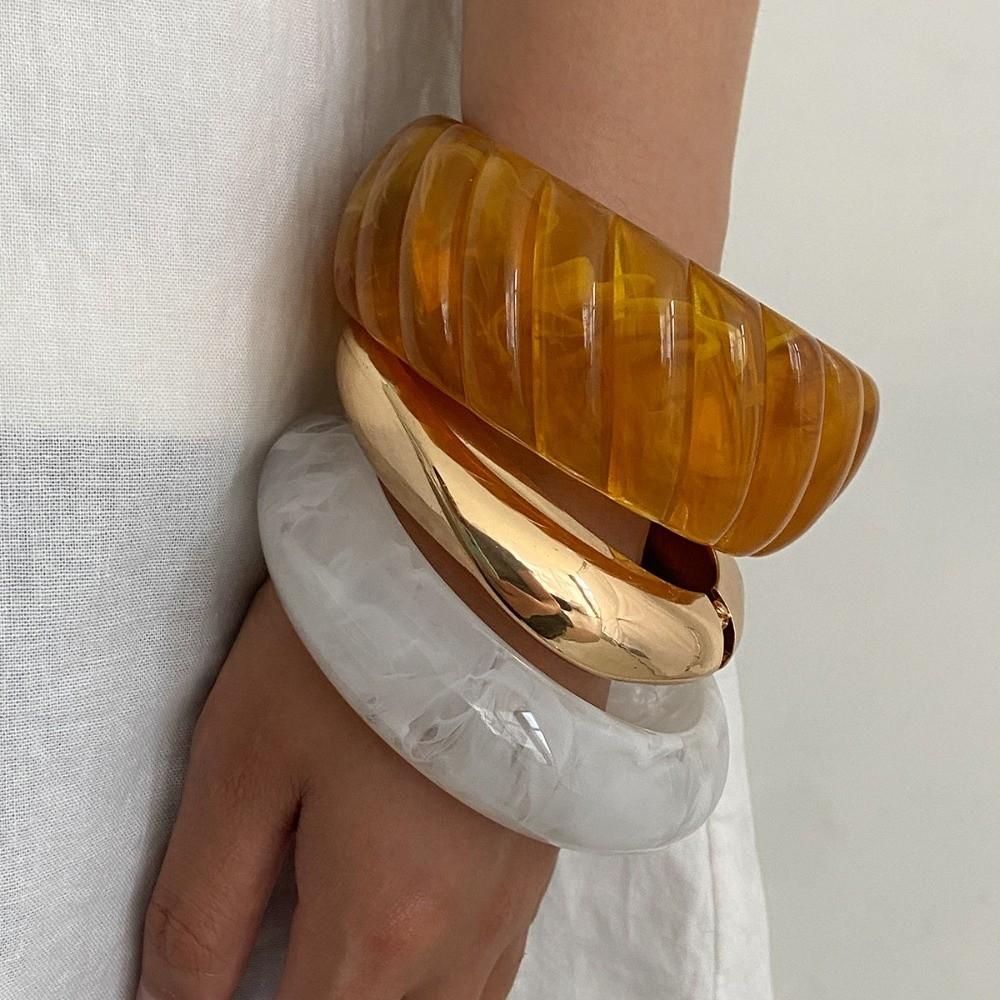 Gold Irregular Wide Bracelet Smudging Retro Hand Ring Exaggerated Acrylic Bangle  Friend Gift