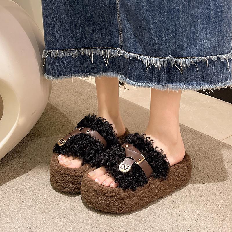Thick-bottomed Fluffy Slippers for Women's Outerwear 2025 Autumn New Fashion Belt Buckle Lazy Casual Teddy Curly Slippers