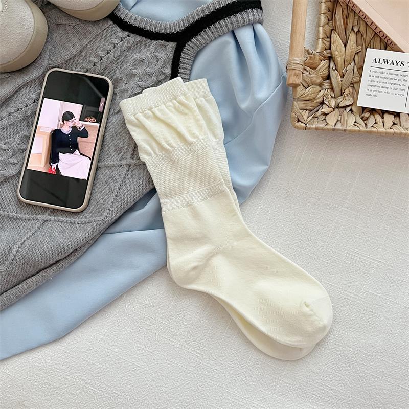Korean Style Striped Mid-Calf Breathable Cotton Socks for Women - Ballet Academy Design
