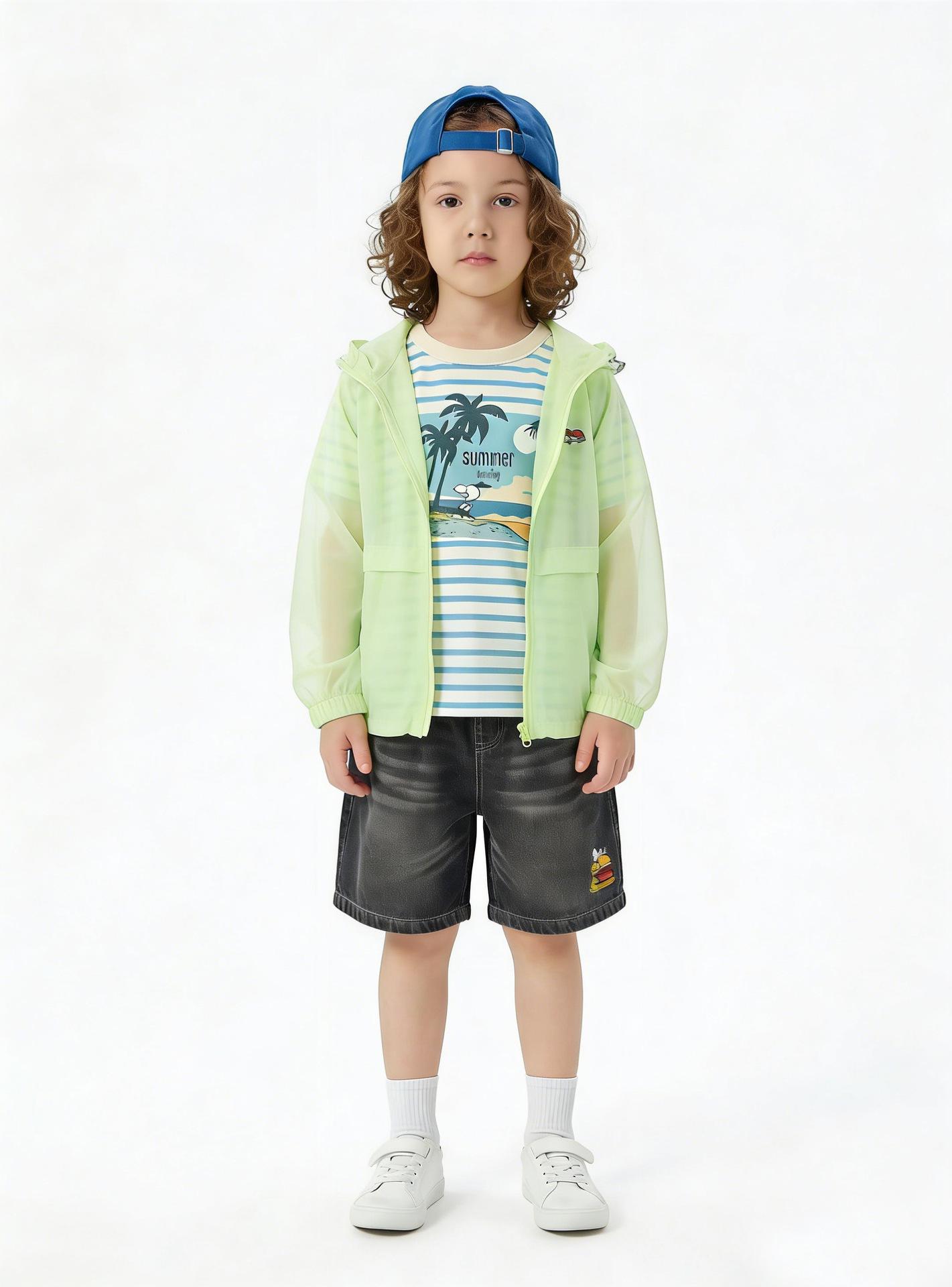 Kids  UV Protection Hooded Jacket - Breathable, Lightweight Summer Wear for Boys and Girls 120cm