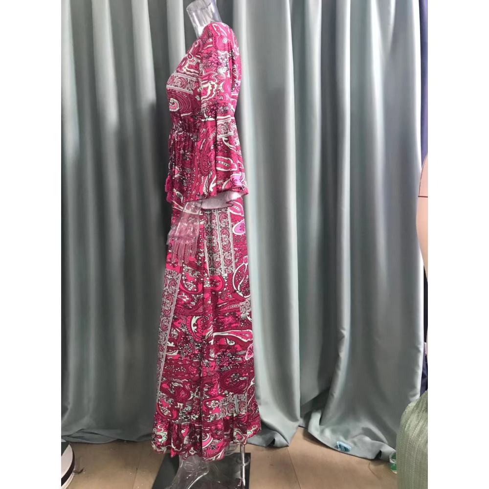 Langes Urlaubskleid im Bohemian-Stil mit Glockenärmeln, V-Ausschnitt und hoher Taille für Damen