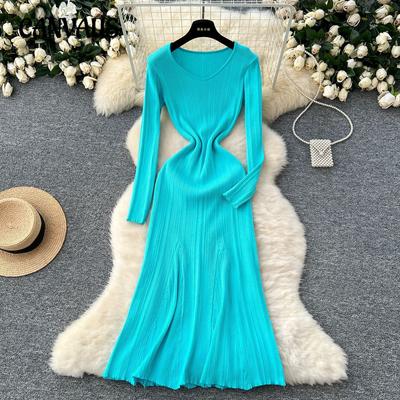 French Retro V-neck Long-sleeved Knit Dress Women's Slim Temperament Waist Bottoming Sweater Dress