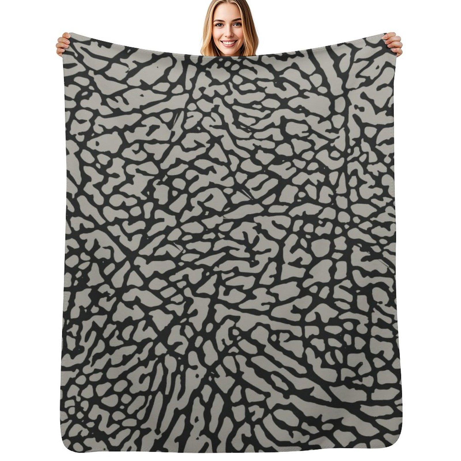 Elephant Print Throw Blanket Year Round Soft Comfortable Blanket for Home Size: 75*100cm, Weight: 230 GSM