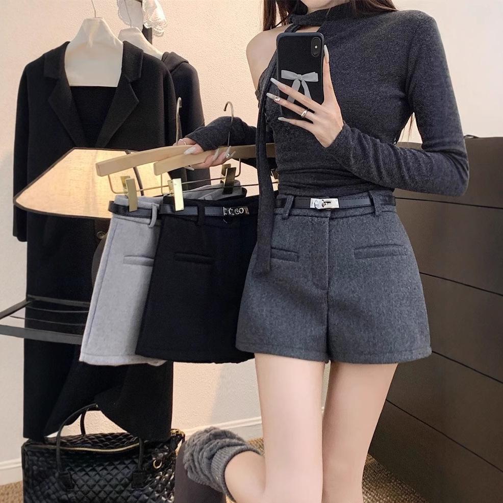 

Spicy Girl High-Waist Wool A-Line Shorts - Autumn/Winter 2025: Simple, Stylish & Slimming L чорний