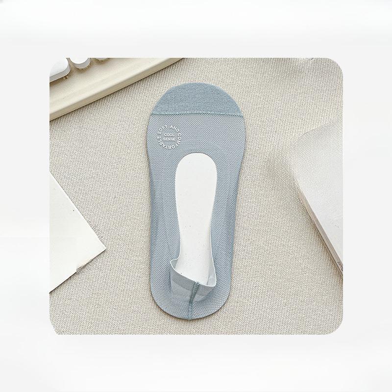Female Spring and Summer Thin Solid Color Leisure Ice Screen Eye Breathable Sweat Suction Shallow Mouth Invisible Socks