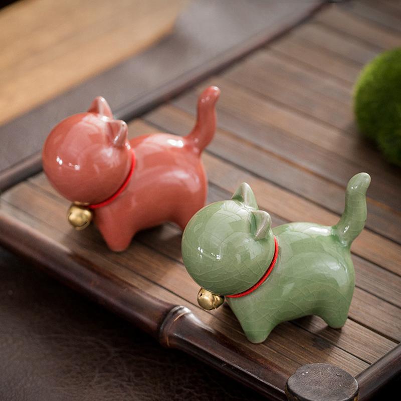Adorable Kitten Miniature Figurine Ceramic Cat Ornament with Bell Micro Landscape Desktop Decor For Cat Lovers