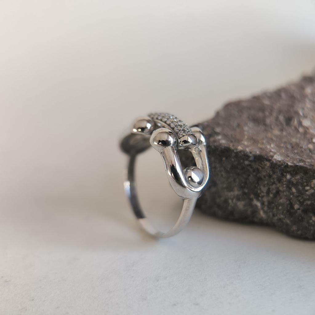 Серебряное кольцо с фианитами 0.25ct, вес изделия 3,17 гр (2197645)