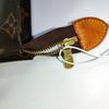 [Pre-Owned] Toiletry Pouch 26 Classic Monogram Canvas And Leather Wash Bag - Very Good #JYKTBO
