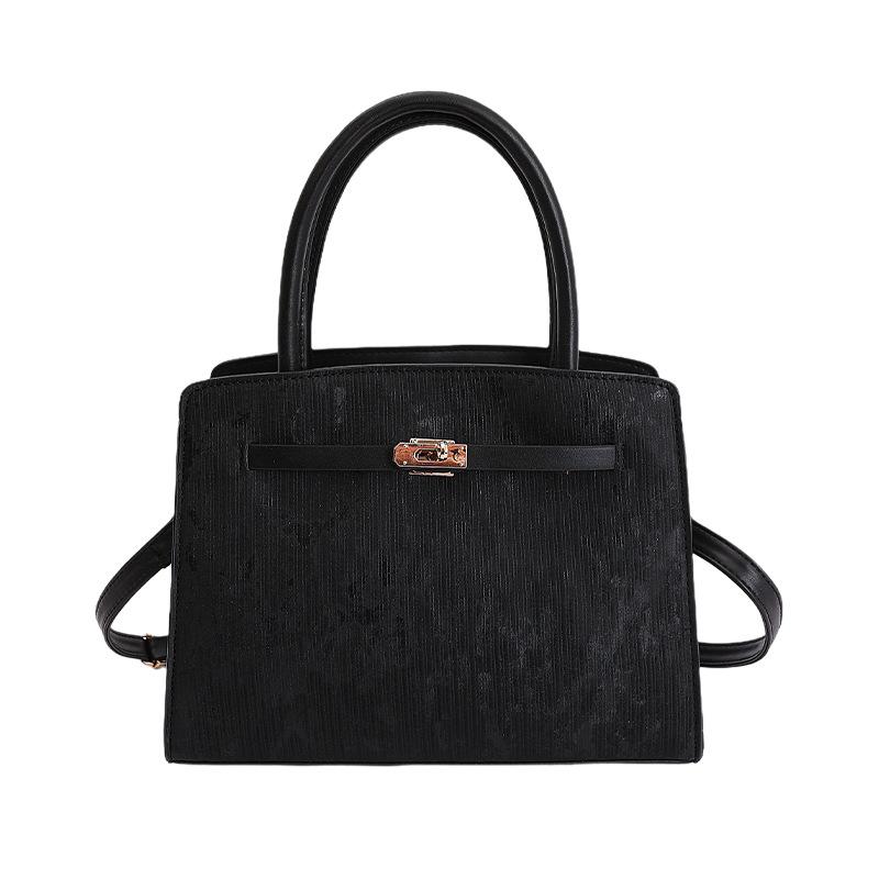 Retro spring casual largecapacity small square bag new texture crossbody handbag woman чёрный