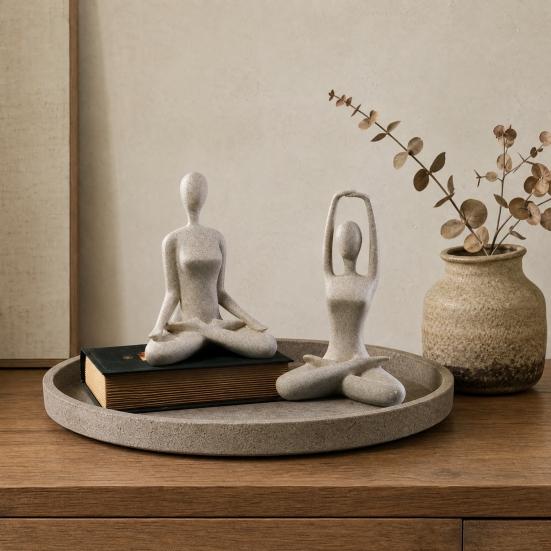 Scultura Zen Yoga, Statuetta Meditazione in Resina con Texture di Arenaria, Decorazione Astratta Posa Yoga per Soggiorno e Libreria, Regalo Accessori per la Casa