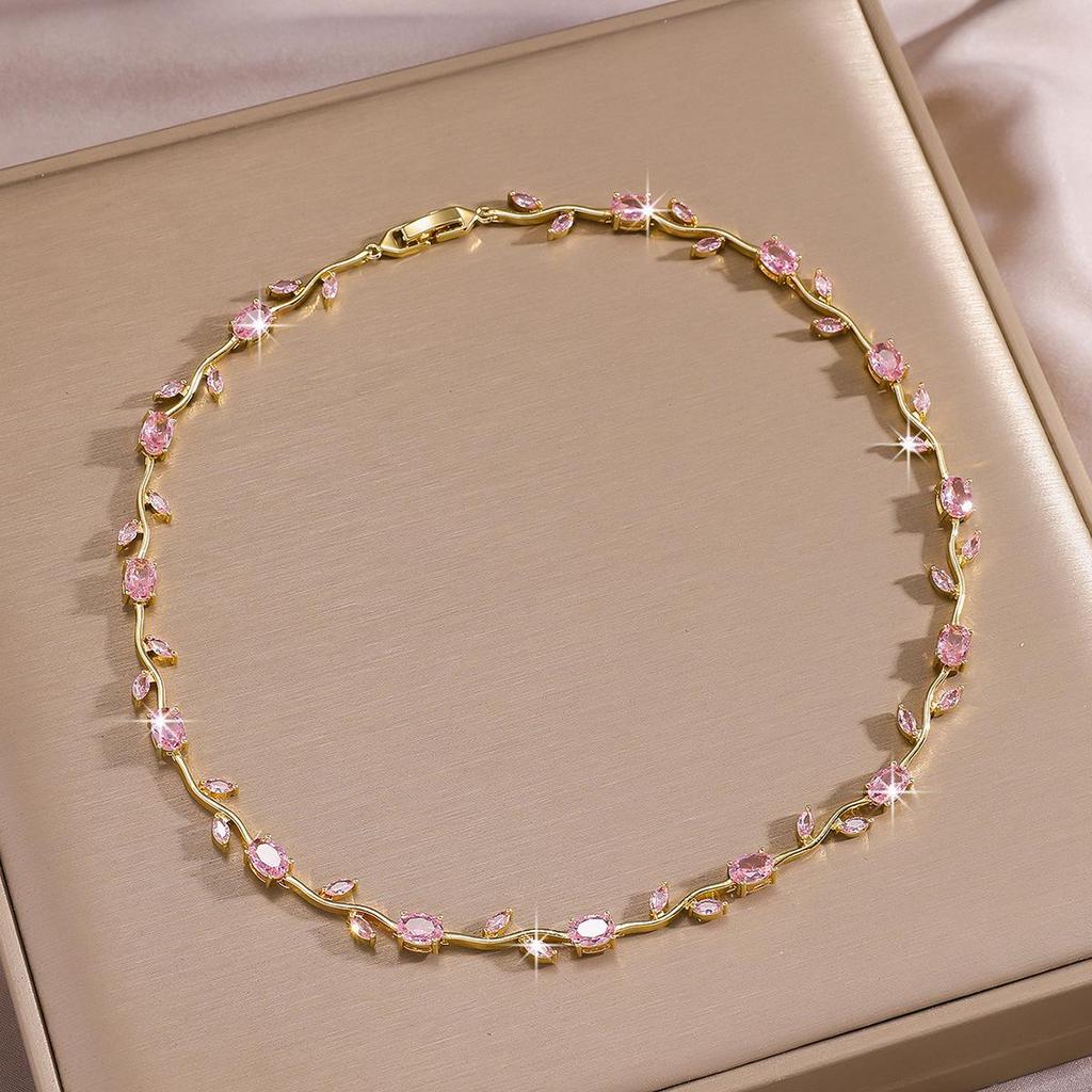 Bracelet Feuille Plaqué Or avec Incrustations de Zircon Hachuré et de Diamant