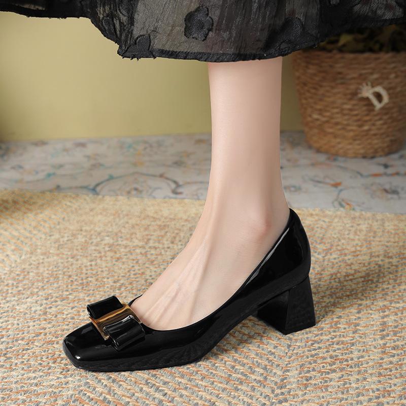 Patent leather thick heel single shoes women's spring 2025 new mid-heel square head shallow mouth with skirt temperament fashionable high heels