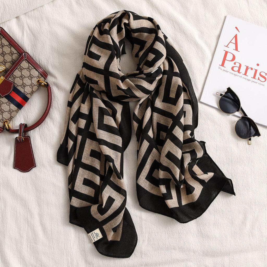 New Atmosphere Imitation Cashmere Plaid Tassel Scarf For Women In Autumn And Winter, With Thickened Velvet And Warm Neck