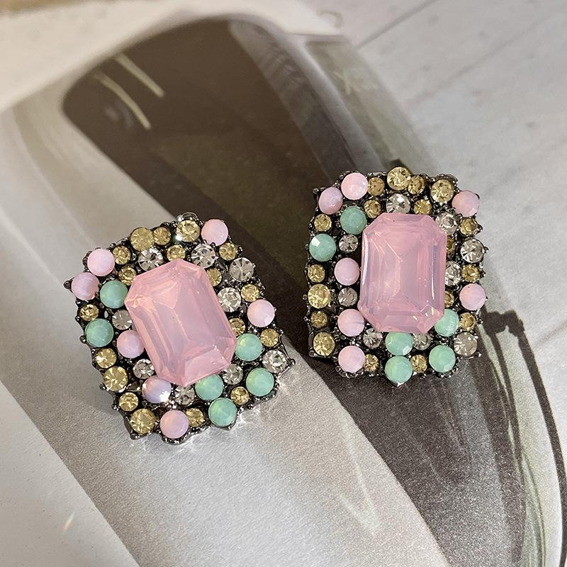 Fashion Classic Pink Color Crystal Enmale Earrings For Women Girls Exquisite Design Pendant Flower Ear Rings Jewelry Accessories