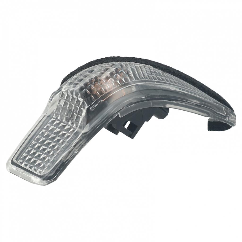 Înlocuire semnalizare oglindă retrovizoare dreapta pentru Corolla 2014-2017