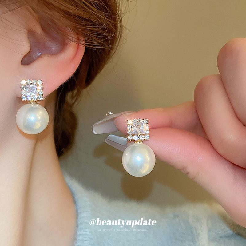 Silver Needle Elegant Korean Geometric Zircon Pearl Earrings - Exquisite Light Luxury Studs for Women