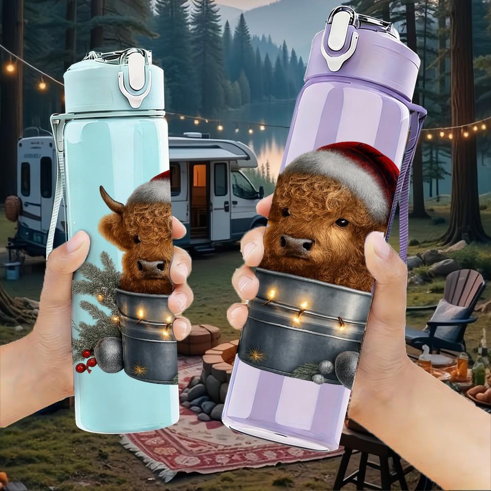 1PC Bear In Bucket Christmas 750ml Color Plastic Sports Water Bottle Leakproof Flip Straw Lid Suitable for Sports Office Home Use