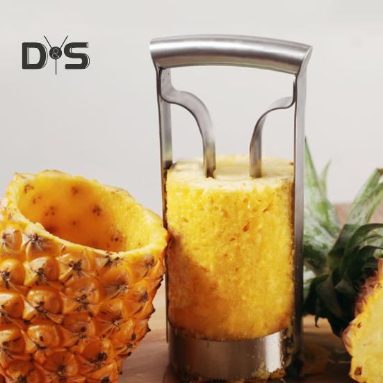 Pineapple Peeler Corer Cutter Tool Stainless Steel Fruit Slicer Lightweight Kitchen Gadget for Home Picnics Parties Travel