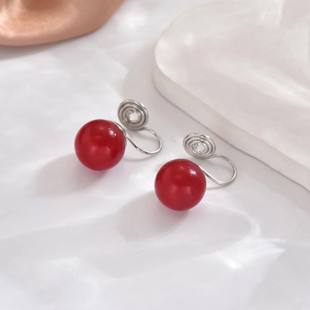 No punching, new mosquito coil disc ear clips, no ear piercings, earrings, feminine versatile, fashionable and popular, simple imitation pearl