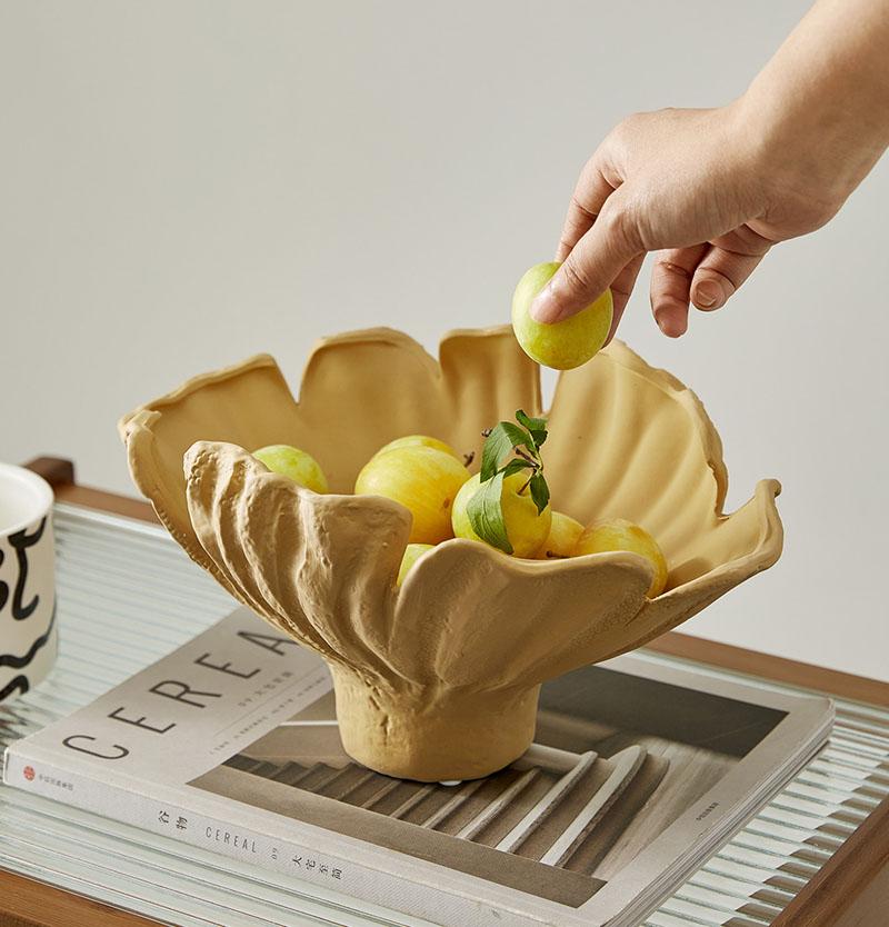 Petal Shaped Ceramic Fruit Bowl Storage Crafts Home Coffee Table Snack Plate Ornaments Bedroom Dresser Jewelry Tray Decoration